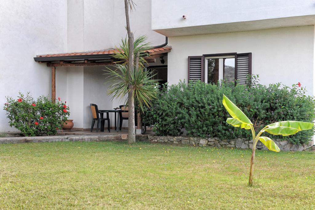 كابو فاتيكانو Villaggio Pineta Petto Bianco الغرفة الصورة