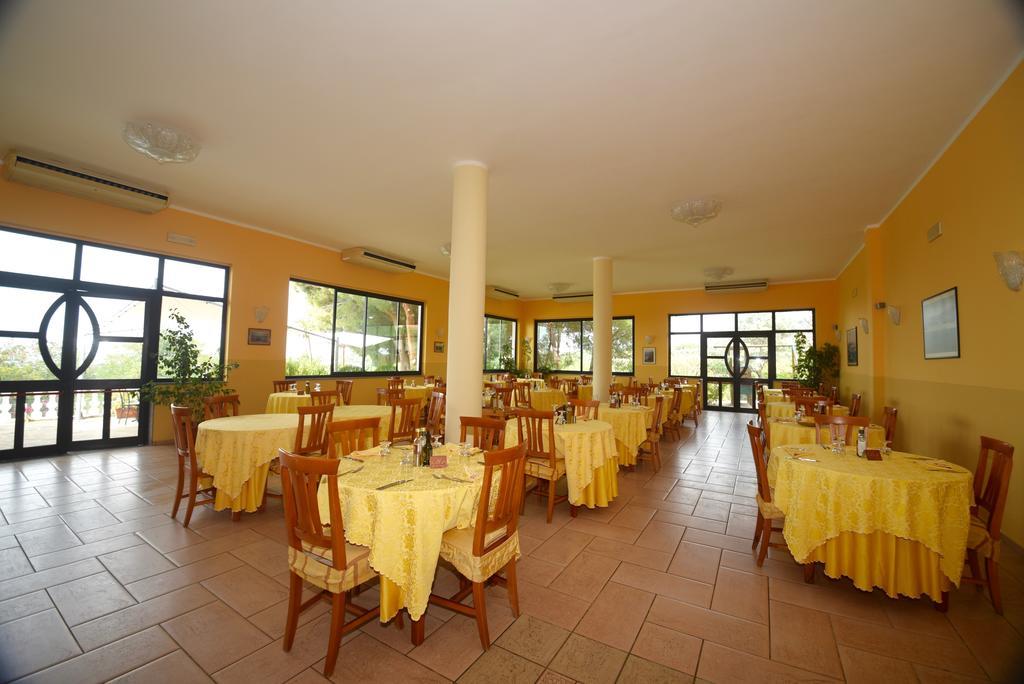 كابو فاتيكانو Villaggio Pineta Petto Bianco المظهر الخارجي الصورة